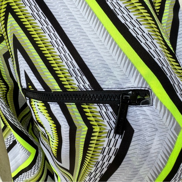 MICHAEL KORS- Neon Geometric, Black and Green Top. Roll up Sleeves. Size… - Picture 3 of 9